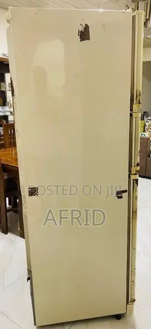 FRIDGE With FREEZER - GOLDSTAR 330L