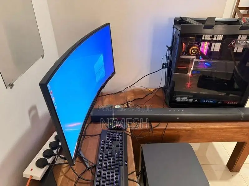 High-End Gaming PC Setup i9-9900K RTX 2080 Ti 34” Predator