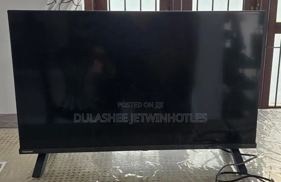 Toshiba 32 inch LED TV