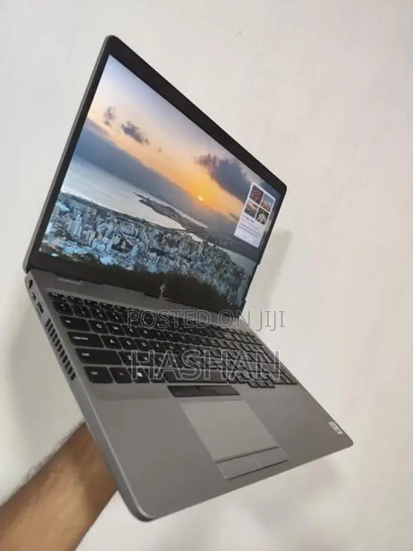 Dell Latitude 5511 i7 10850H 8GB 256GB NviDIA Graphics