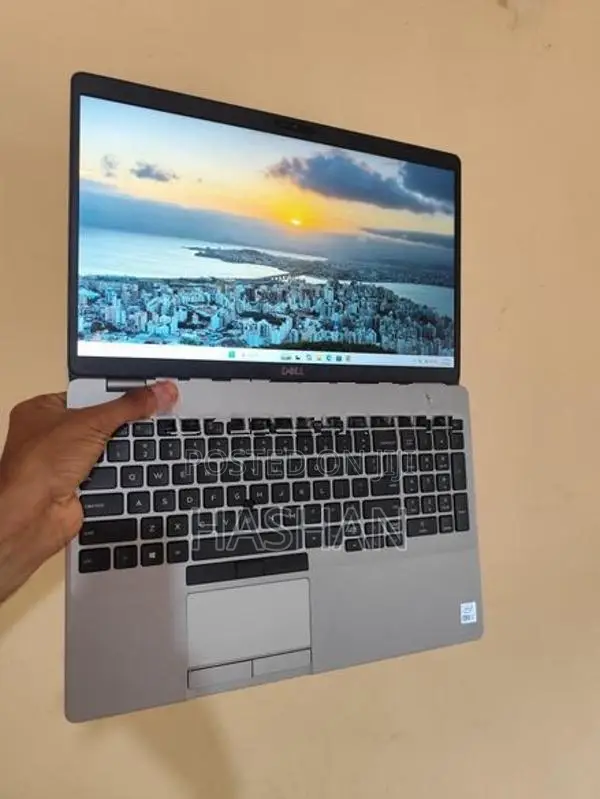 Dell Latitude 5511 i7 10850H 8GB 256GB NviDIA Graphics