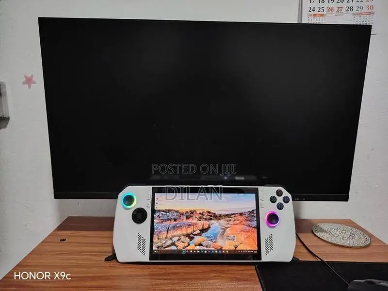 Rog Ally console with Full Set