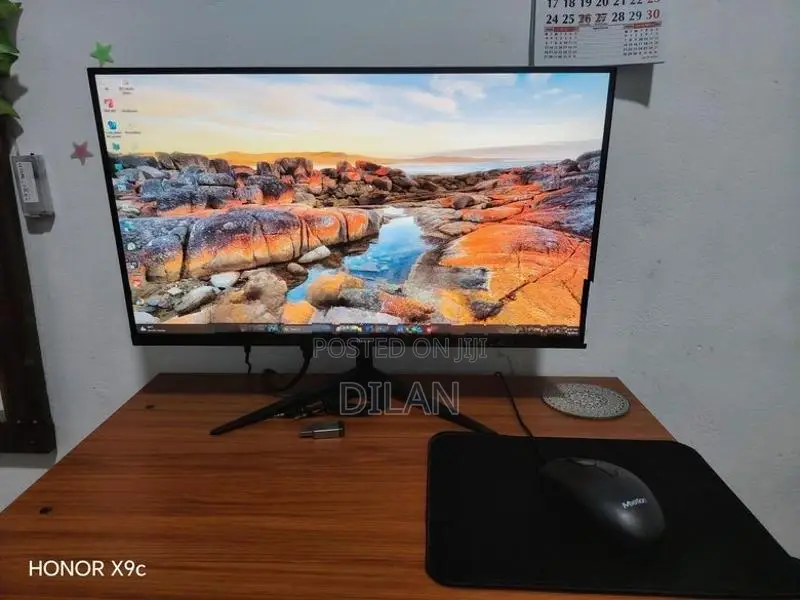 Rog Ally console with Full Set