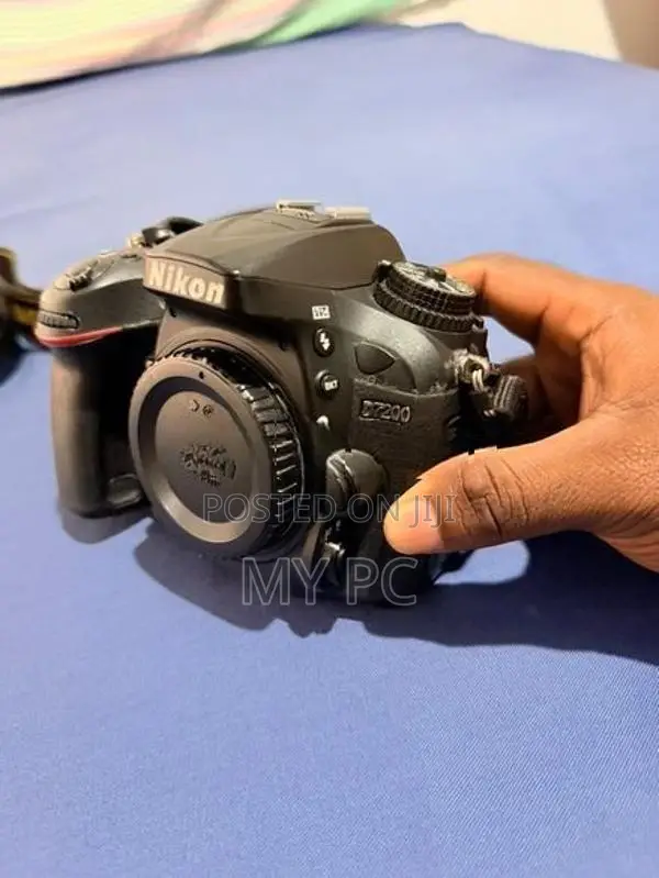 Nikon D7200