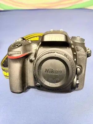 Nikon D7200