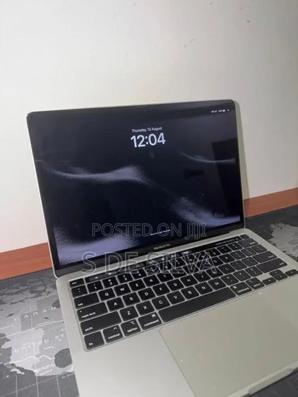 Apple MacBook Pro 2020, Touch Bar, 8GB, 256GB SSD