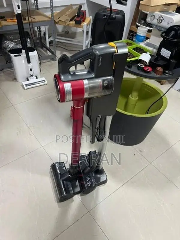 LG vacuum cleaner -Cordzero