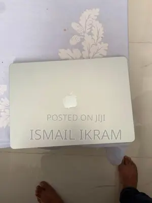 Apple MacBook Air M5