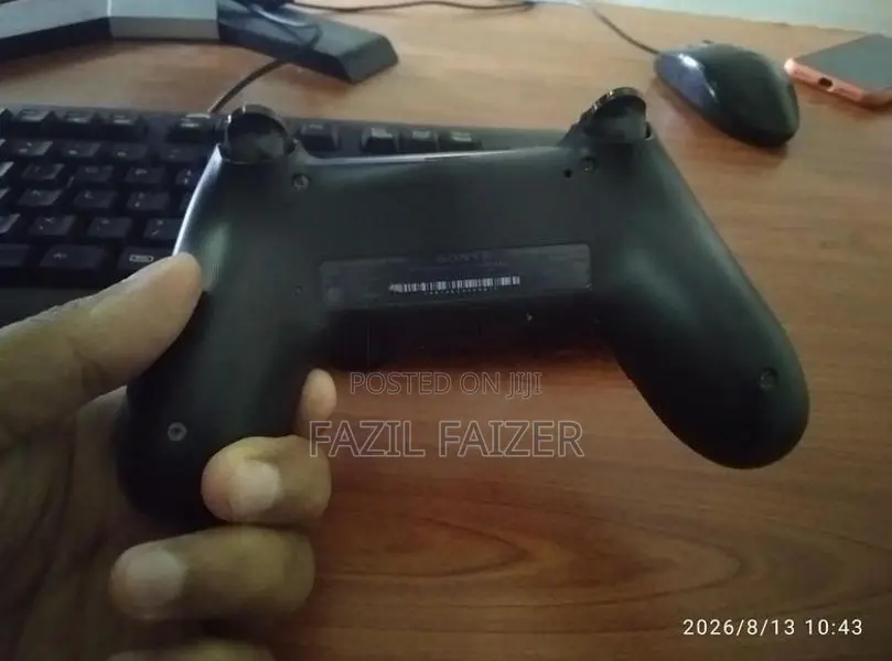 Play Station Dualshock 4 Version 2