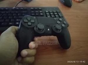 Play Station Dualshock 4 Version 2