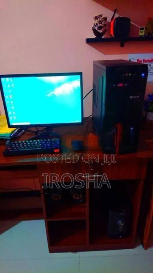 i3 2nd gen 120/320GB SSD Pc