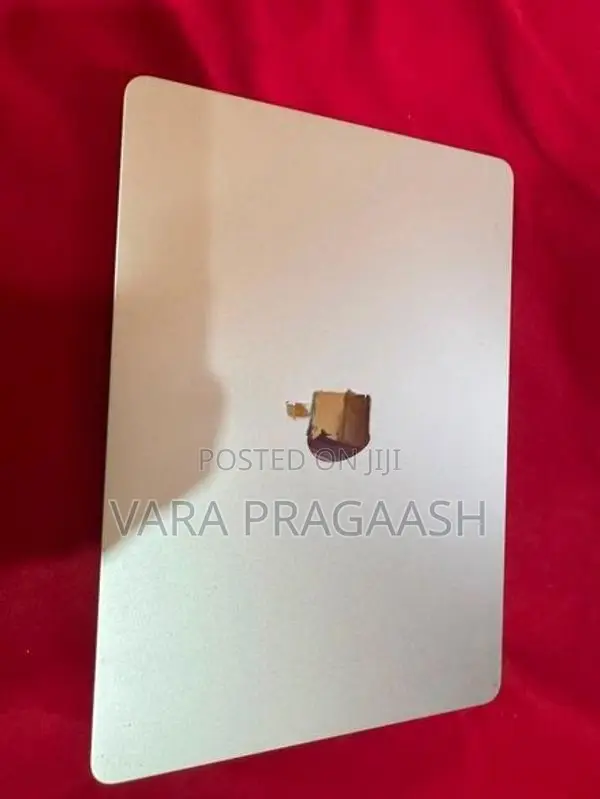 MacBook Air M4 16GB / 256 GB