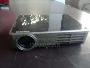 Samsung DLP Projector