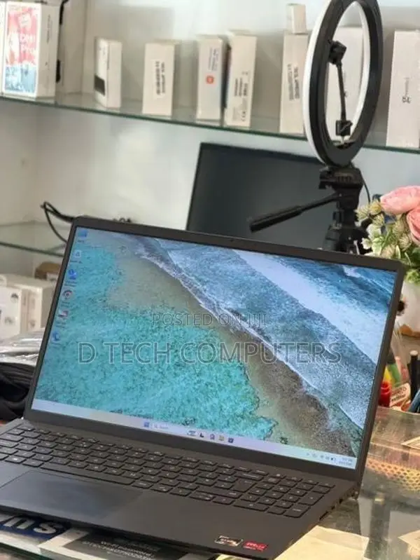 Dell Vostro 3515 RYZEN 7 LAPTOP