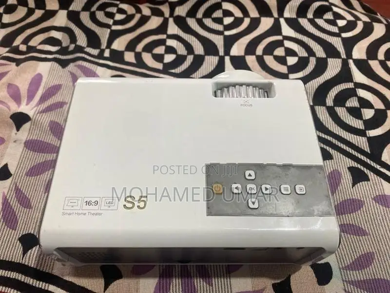 Mini LED Projector