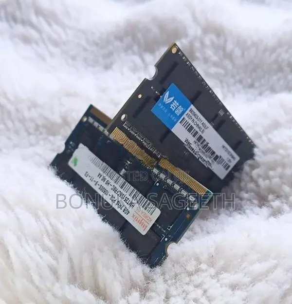 Used Laptop 4GB RAMS