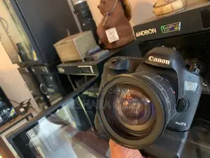 canon 5D mark 3 , 2 6D DSLR body