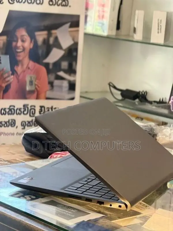 Dell Vostro 3515 RYZEN 7 LAPTOP