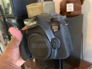 canon 5D mark 3 , 2 6D DSLR body