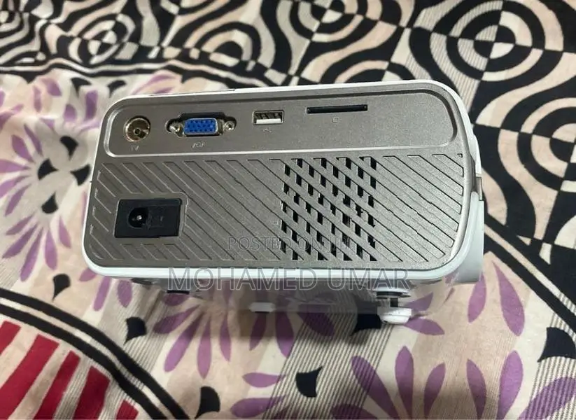 Mini LED Projector
