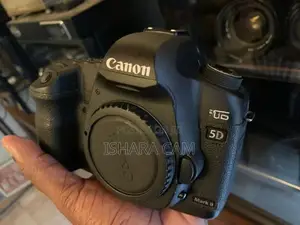 canon 5D mark 3 , 2 6D DSLR body