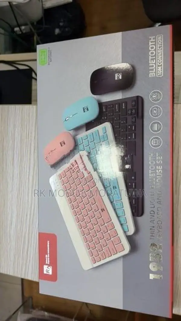 Wireless slim keybord with mouse. 6 month