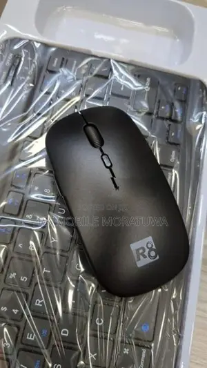 Wireless slim keybord with mouse. 6 month