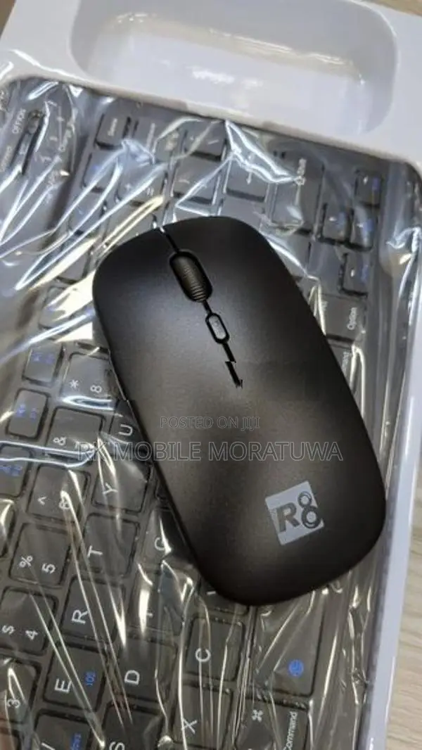 Wireless slim keybord with mouse. 6 month