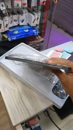 Wireless slim keybord with mouse. 6 month