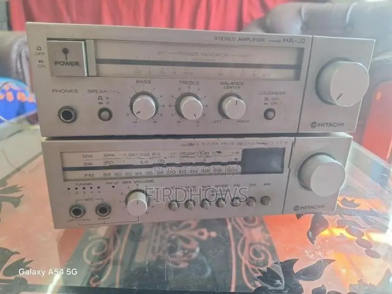 Hitachi amplifier tuner