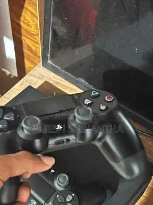 Sony PS4/1TB – Used Excellent Condition PS4 Slim