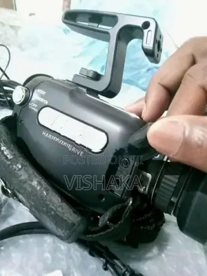 JVC Video Camera Everio 3CCD 60GB Camcorder