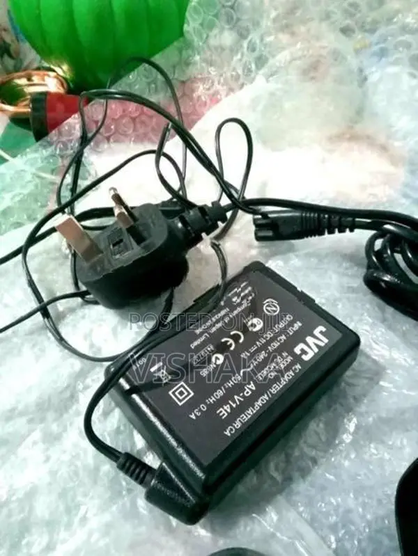 JVC Video Camera Everio 3CCD 60GB Camcorder
