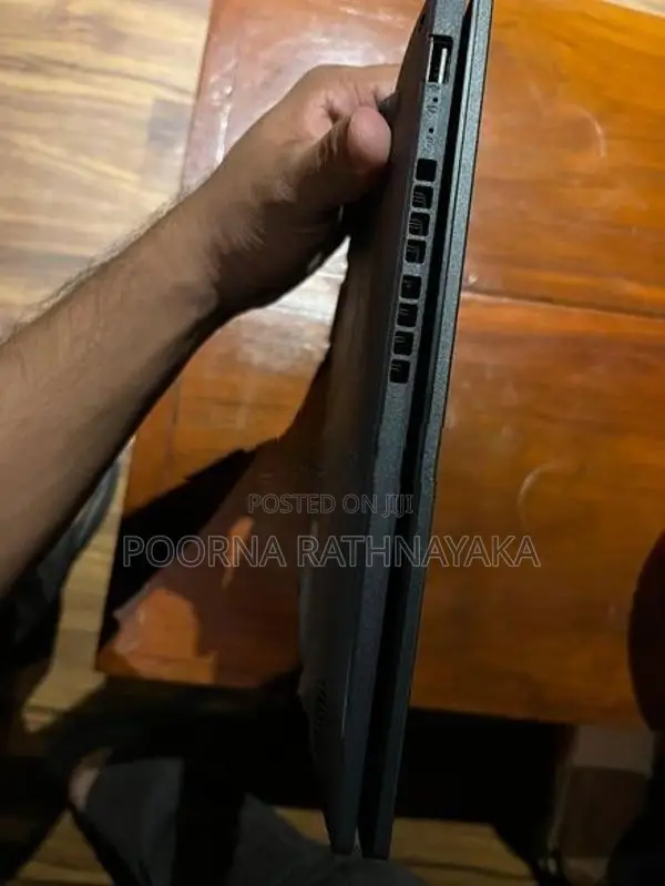 ASUS Vivobook 15 (X1502VA)