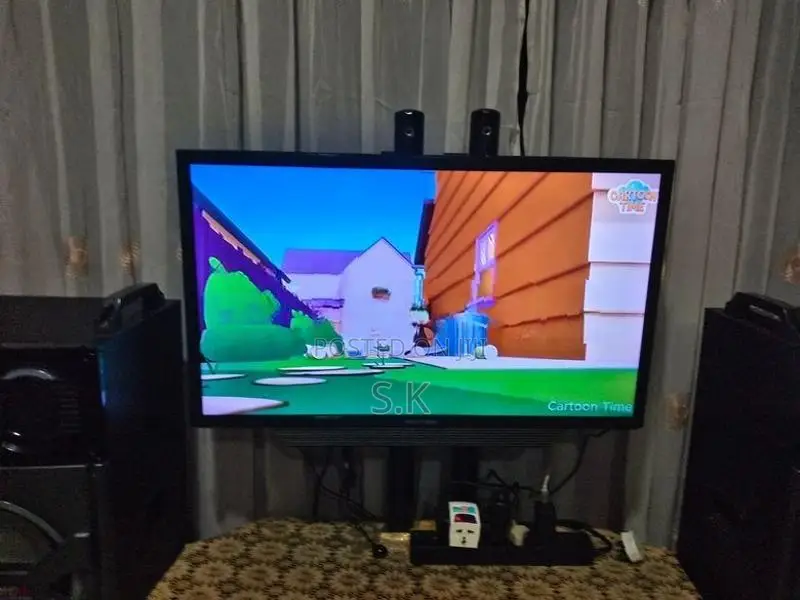 Politron 32 LED TV