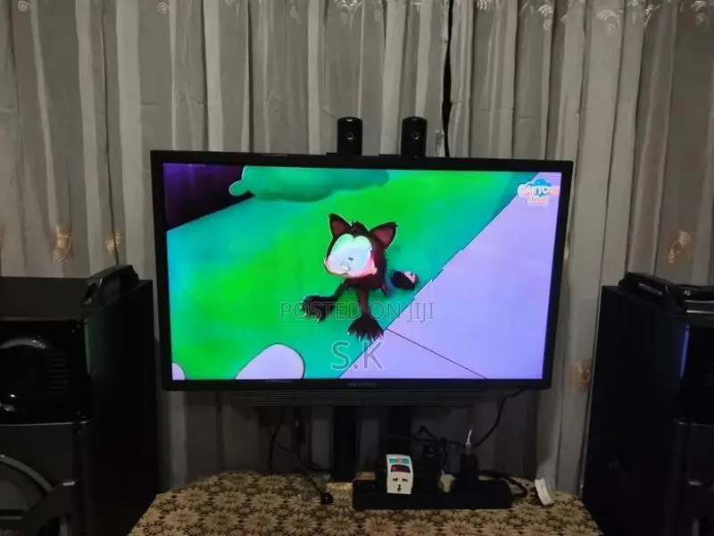 Politron 32 LED TV
