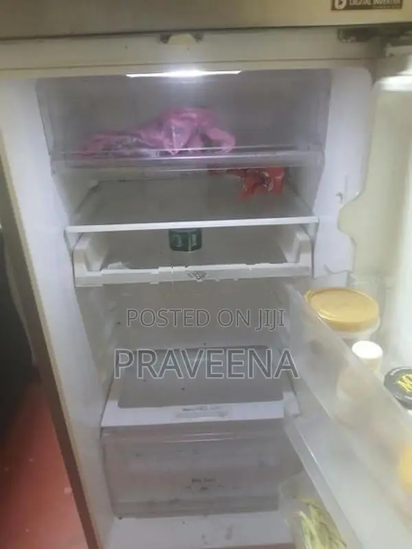 Refrigerator- Samsung Digital Invertor