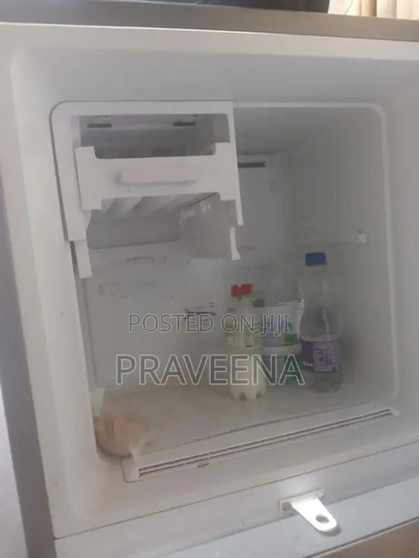 Refrigerator- Samsung Digital Invertor