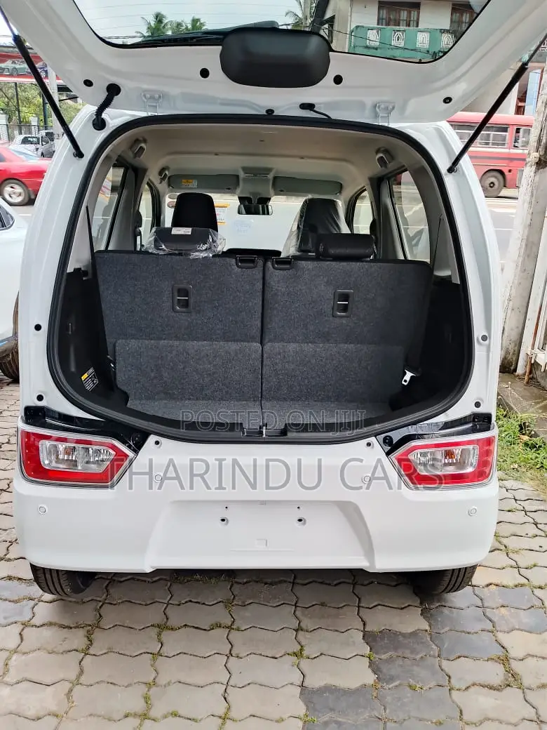 New Suzuki Wagon R 2025 White