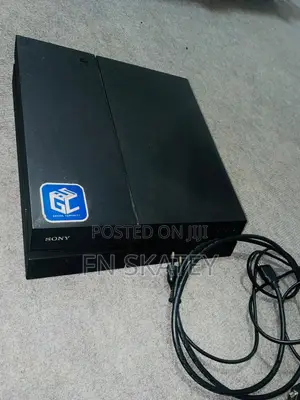 Playstation 4 |. 500GB
