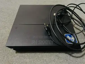 Playstation 4 |. 500GB