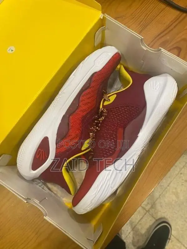 BasketBall Shoes Under Armour