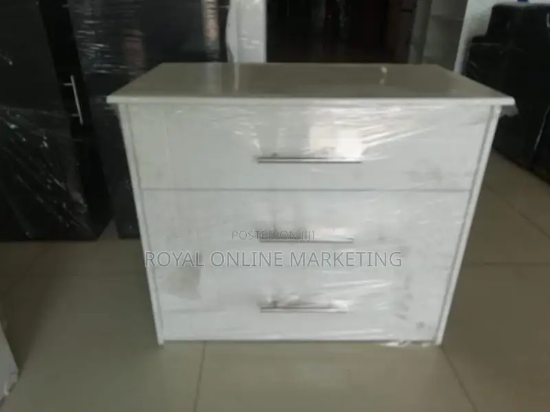 White Bed Side Cupboard (H-18)