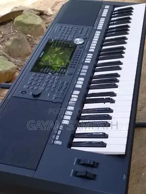 Yamaha i455 Keyboard