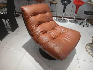 Swivel Lounge Chair