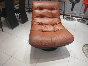 Swivel Lounge Chair
