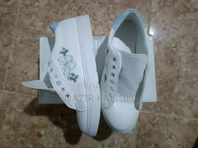 Sneakers for Women