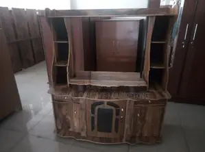 Tv Stand (O-18)