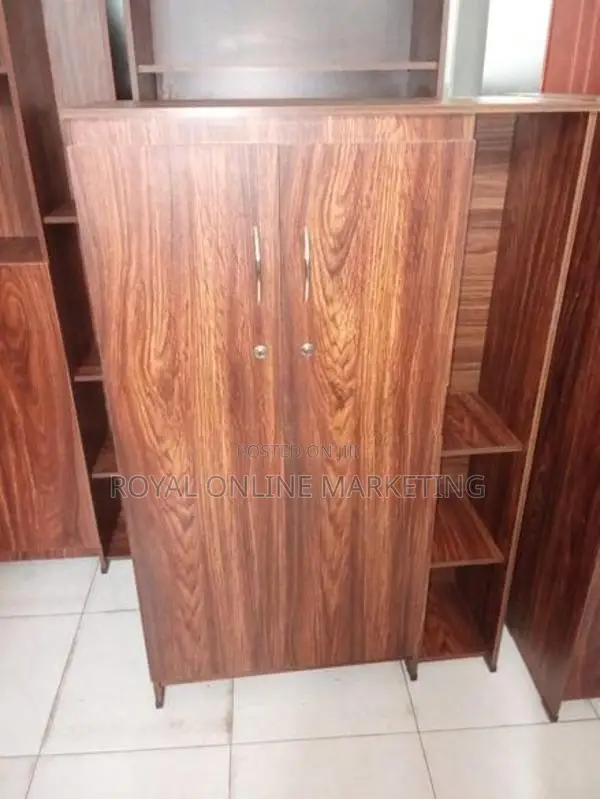 4 by 2.5 Feet New Book Cupboard (C-19)