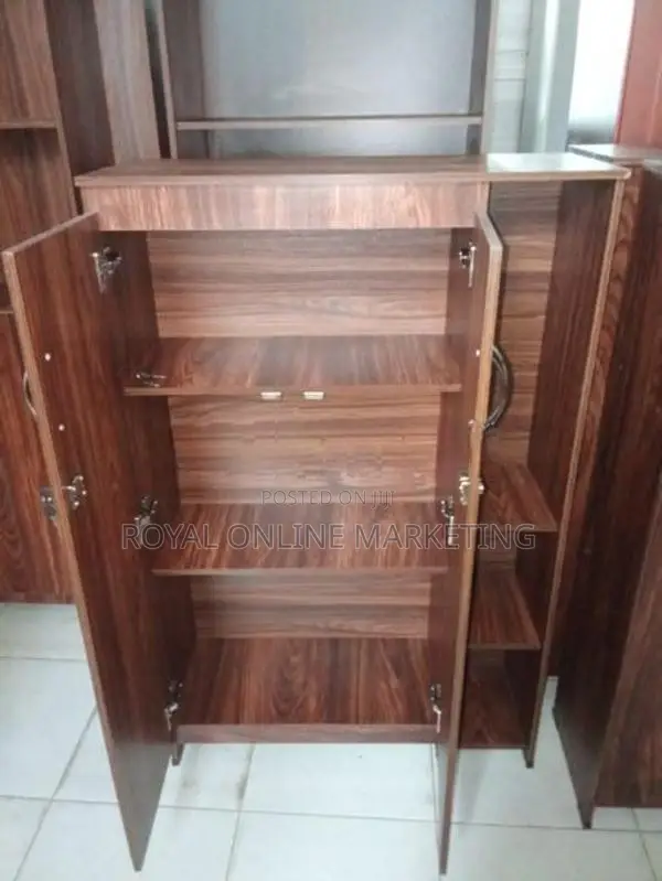 4 by 2.5 Feet New Book Cupboard (C-19)